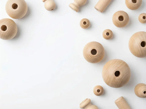 Alle gedrechselten Holzteile